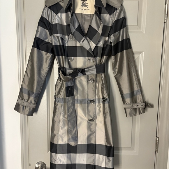 Burberry Women's Gray Check Trench Coat